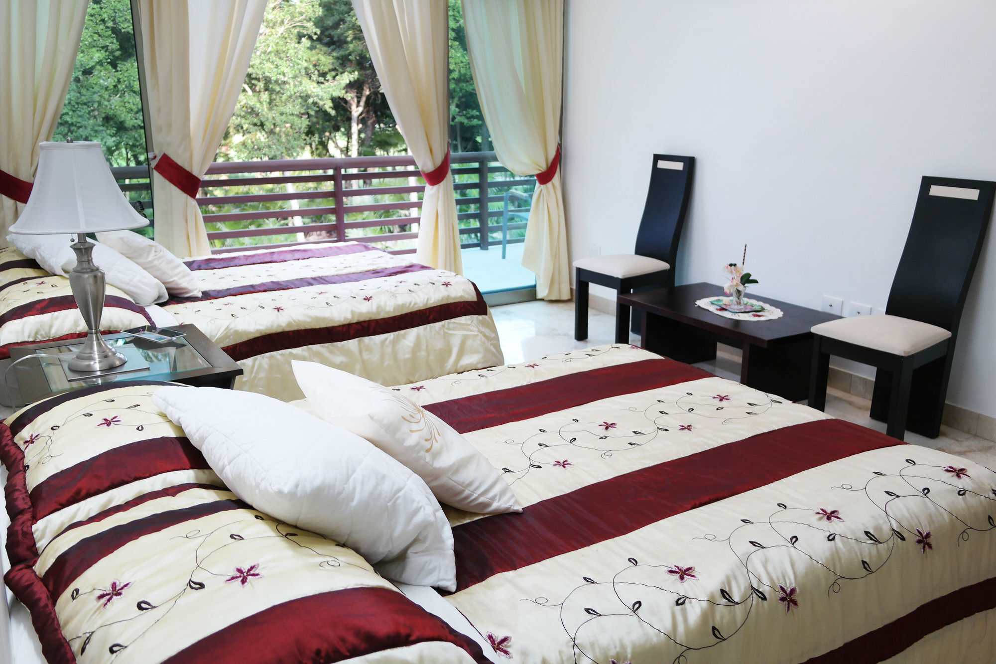 Bahia Principe Vacation Rentals - Quetzal - One-Bedroom Apartments Chacalal エクステリア 写真